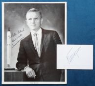 Autographs, Space, 2 autographs to comprise a signed b/w 10 x 8