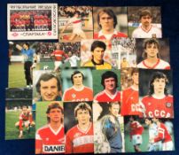 Trade cards, Russia, Spartak Fan Club special folder containing 18 'XL' size cards showing Spartak