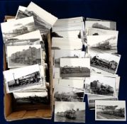 Rail, Steam Locomotives, approx. 850 b/w post card sized images of steam locomotives, some under