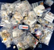 Badges, Aviation, Aerospace and other badges, approx. 250 to include Irvin, Polycast, Gulfstream,