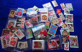 Trade cards, Football, approx 200 cards all appear to be Manchester United players, many issuers