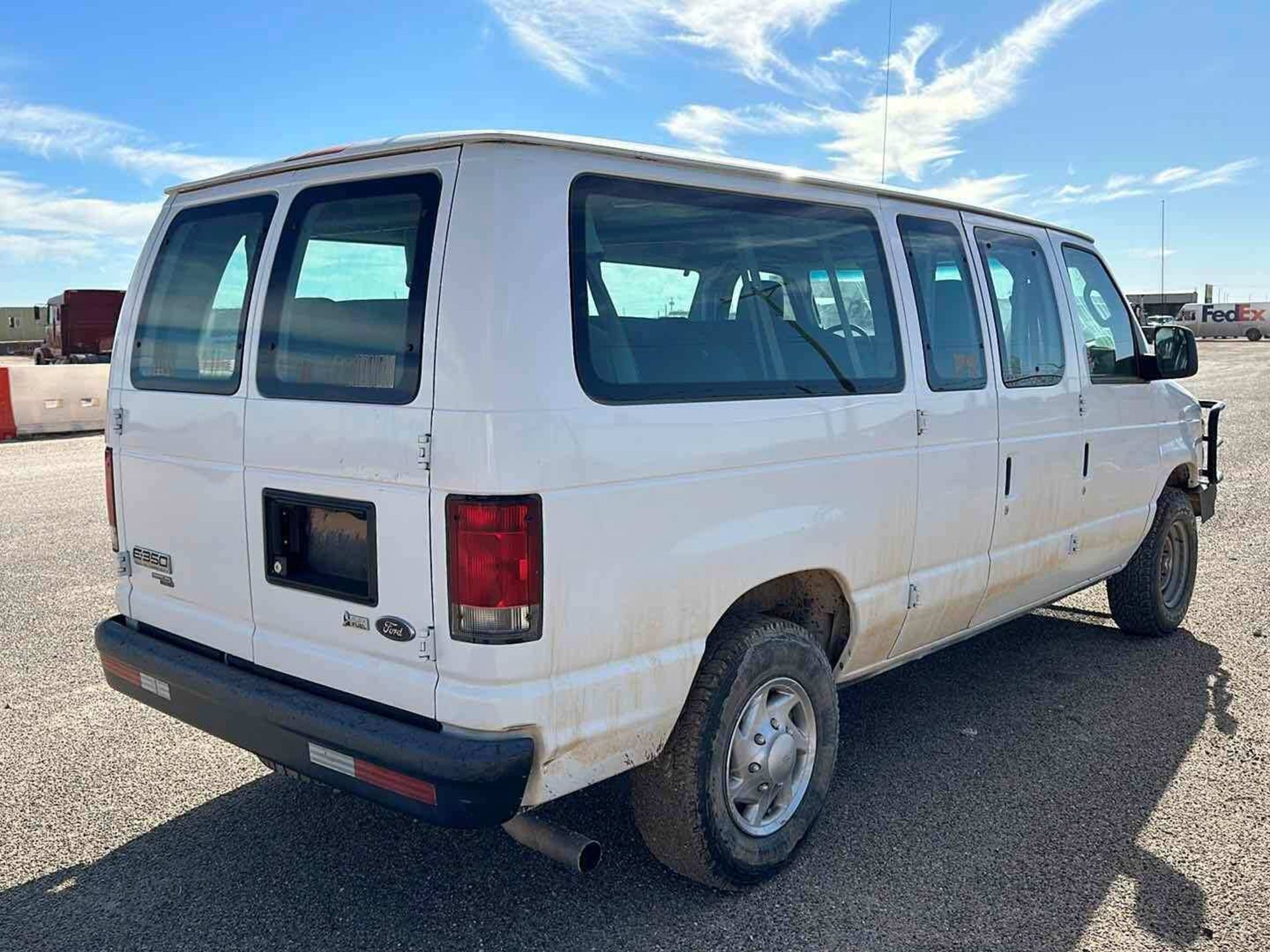 2014 FORD E-350 EXPRESS VAN - Image 15 of 40