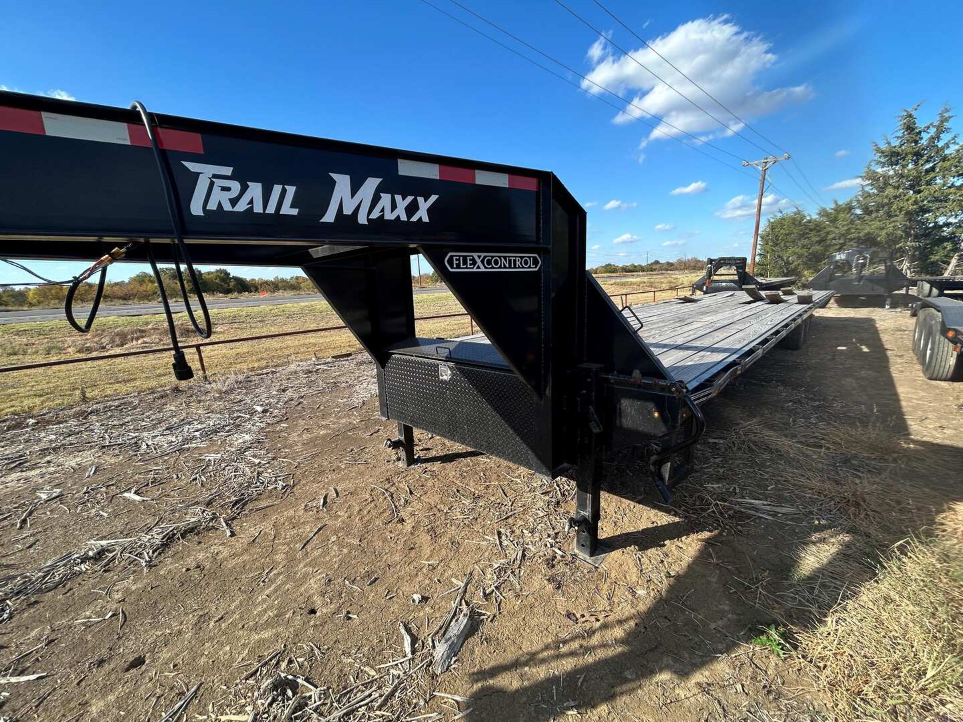 2022 TRAILMAXX 40’ GOOSENECK - Image 3 of 41