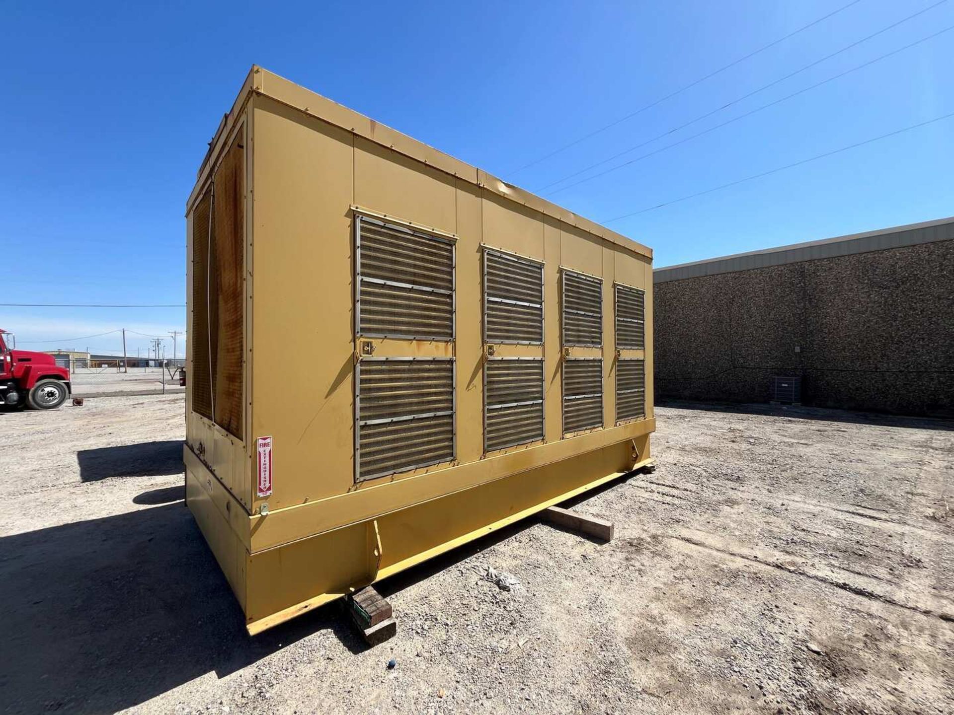 CAT 820KW GENERATOR SET - Image 4 of 81