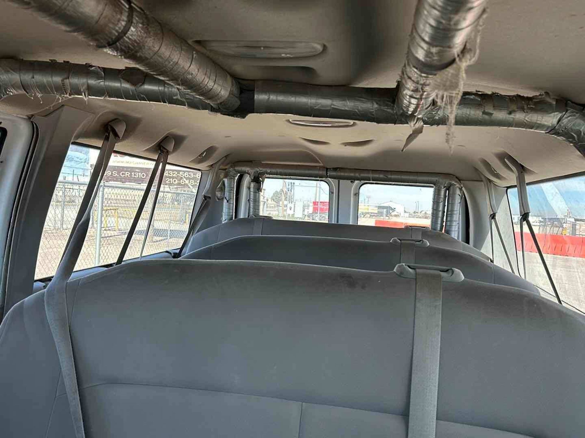 2012 FORD E-350 EXPRESS VAN - Image 29 of 40