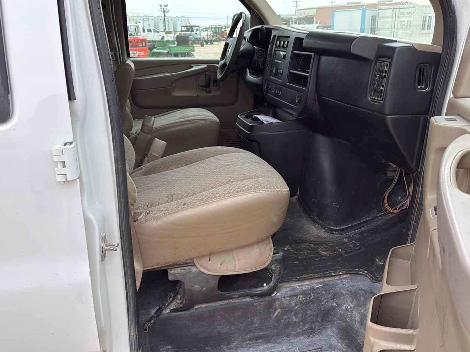 2014 CHEVROLET EXPRESS - Image 48 of 71