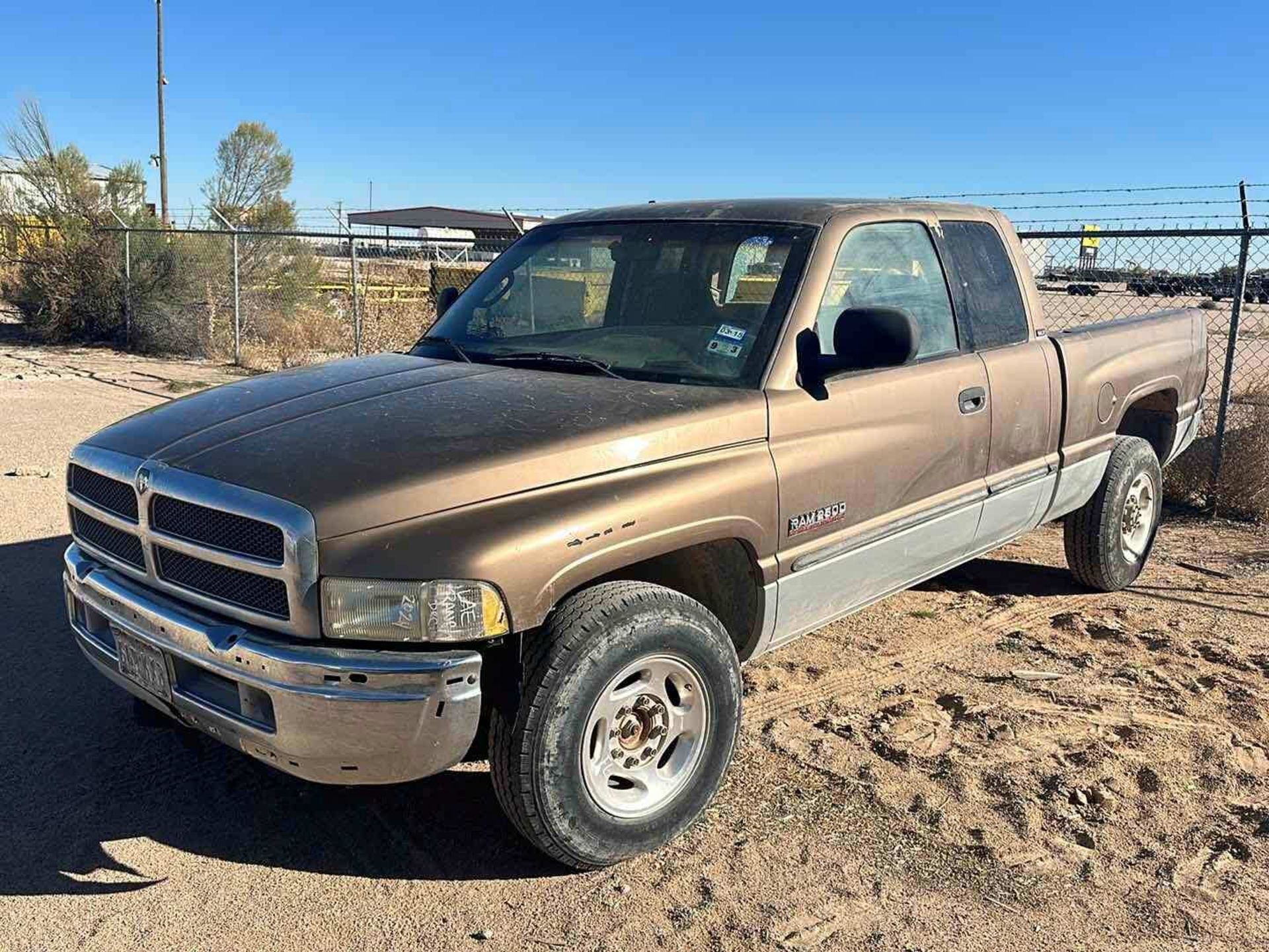 2001 DODGE RAM 2500 - Image 4 of 35