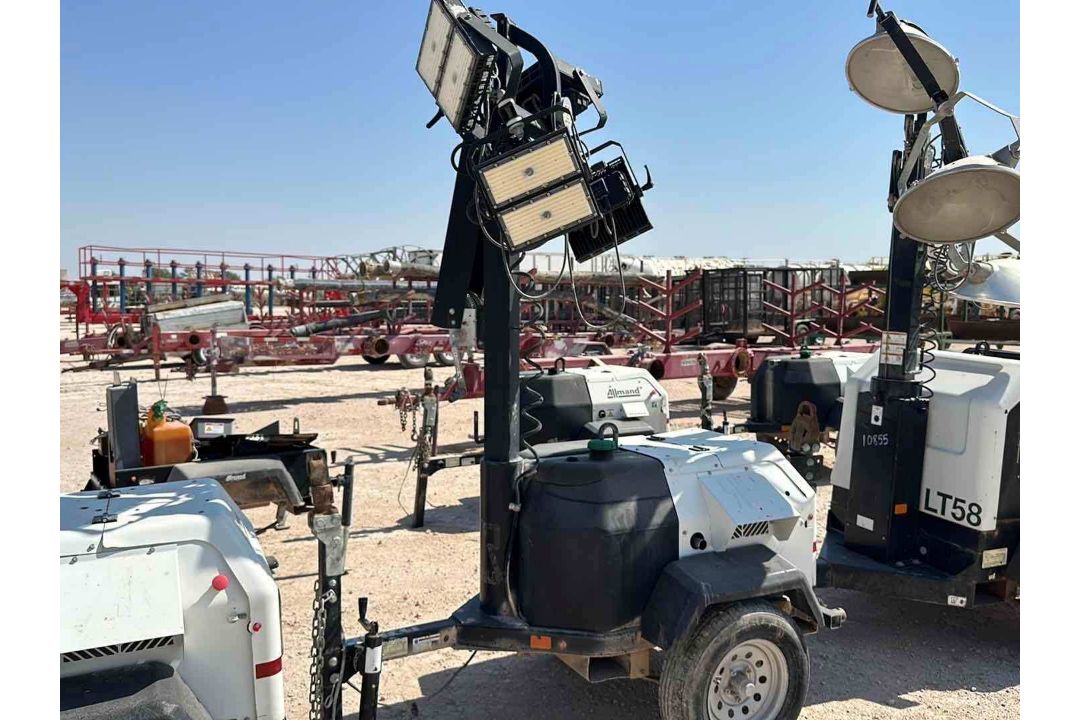 2022 ALLMAND LIGHT TOWER - Image 1 of 12