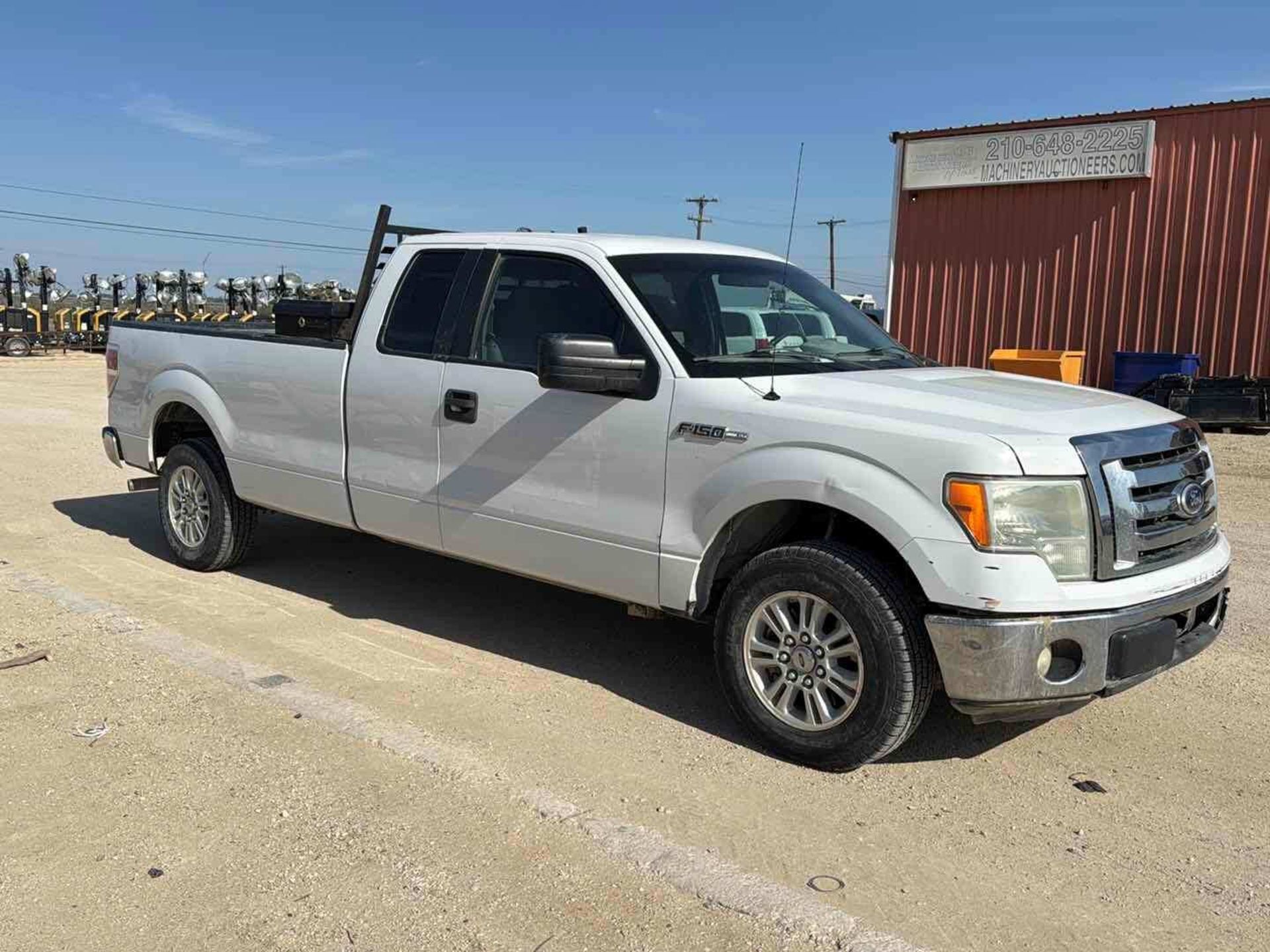 2011 FORD F-150 - Image 32 of 51