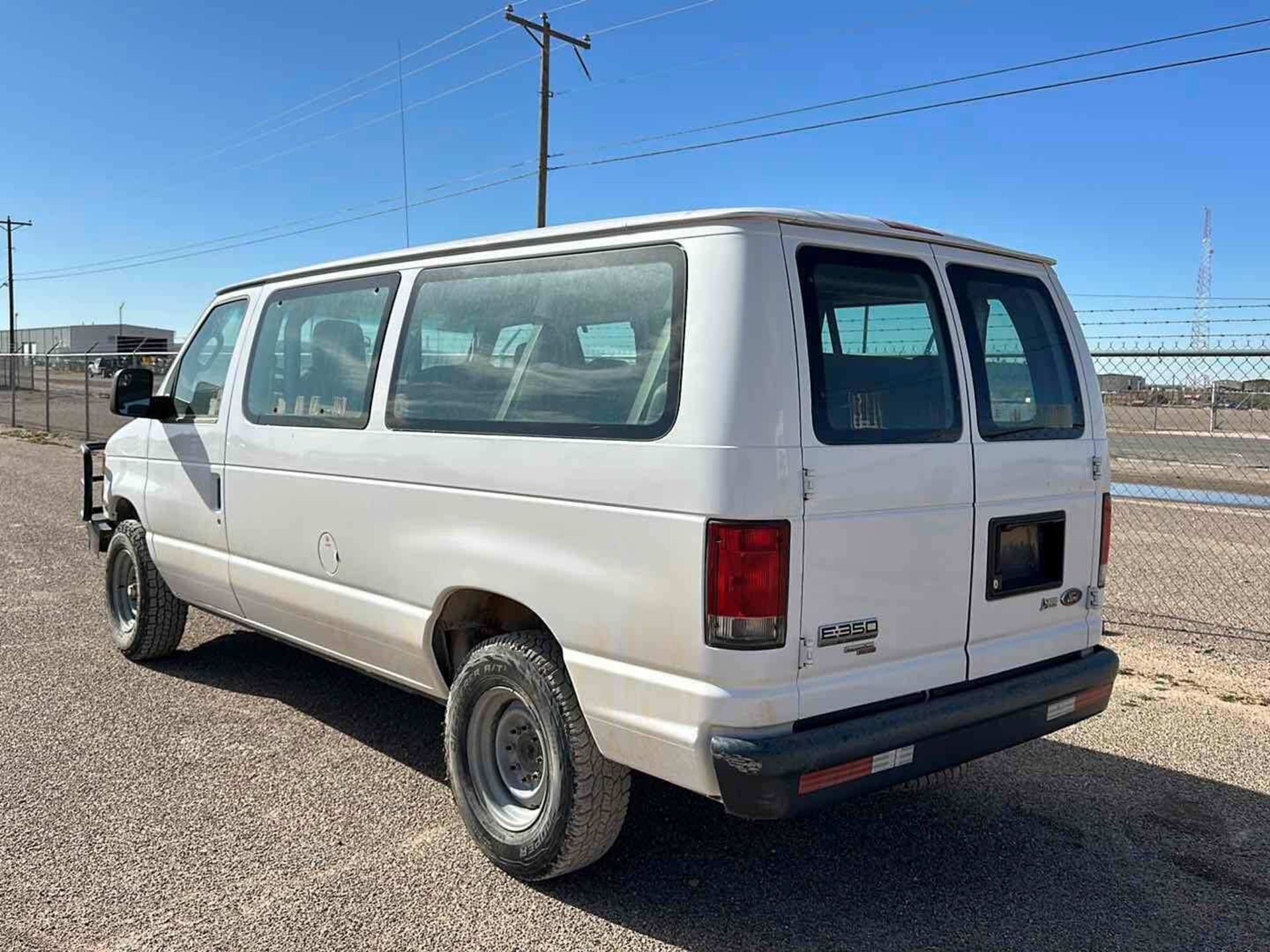 2014 FORD E-350 EXPRESS VAN - Image 22 of 40