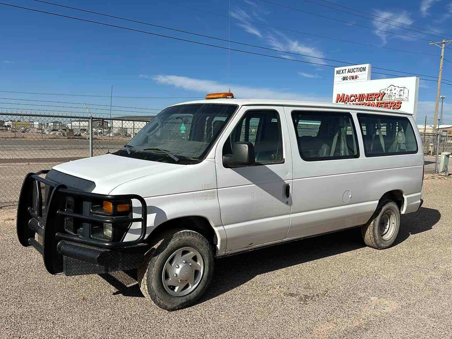 2014 FORD E-350 EXPRESS VAN - Image 2 of 40