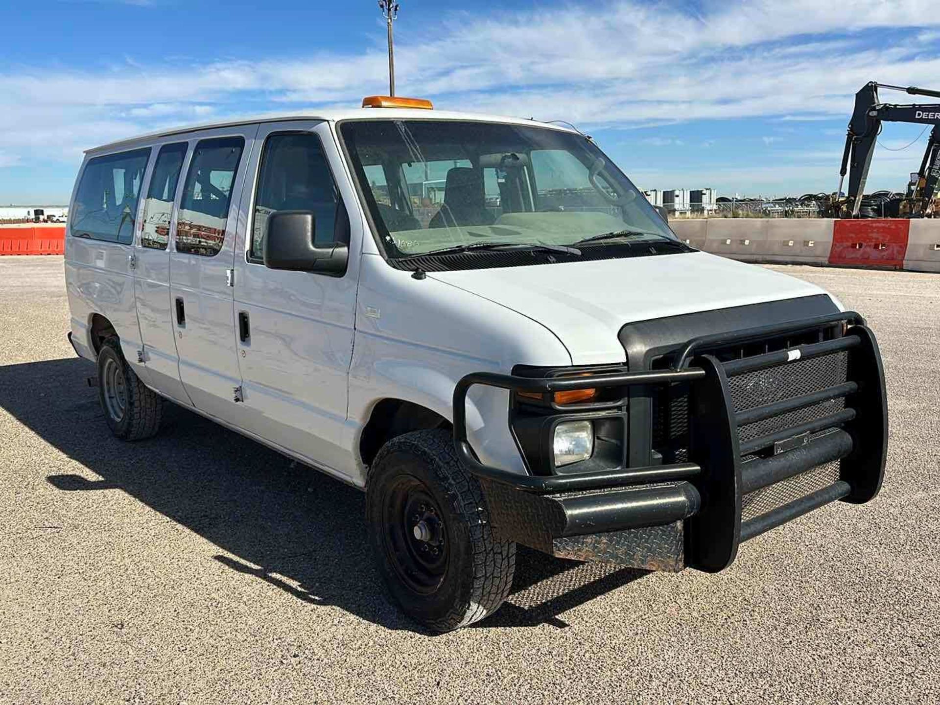 2012 FORD E-350 EXPRESS VAN - Image 9 of 40