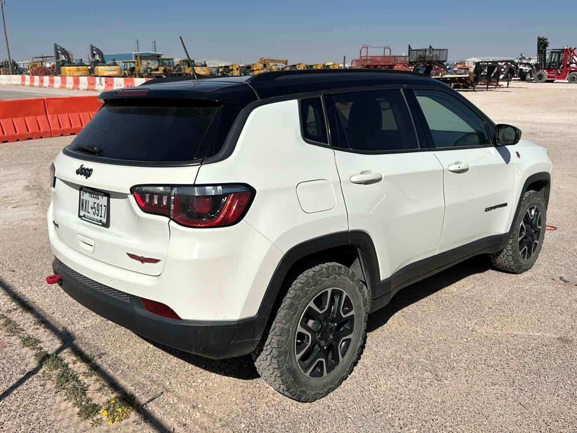 2019 JEEP COMPASS - Image 20 of 35