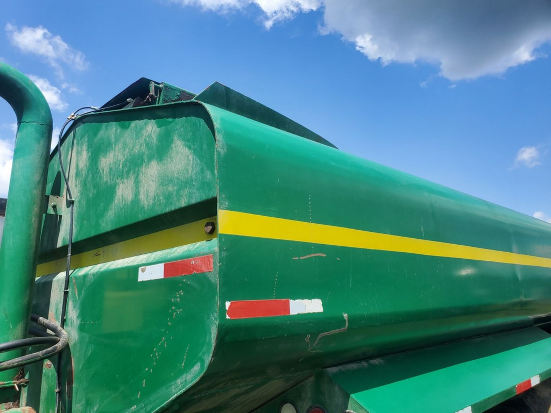 1986 Mack R688ST Manure Truck 'TITLE' - 736,027 Miles on Meter, Tandem Axle, Floaters, Diller 4500 - Image 33 of 53