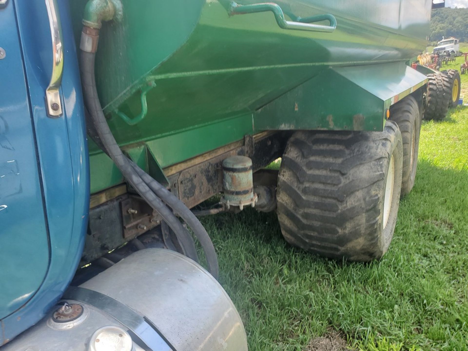 1986 Mack R688ST Manure Truck 'TITLE' - 736,027 Miles on Meter, Tandem Axle, Floaters, Diller 4500 - Image 10 of 53