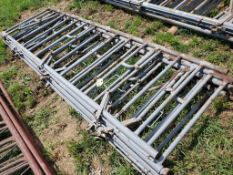 Headlock Panel - 10ft, 3 Head By the Piece x 4 -- Item Located @ 187 Marteeny Rd. Somerset, PA.