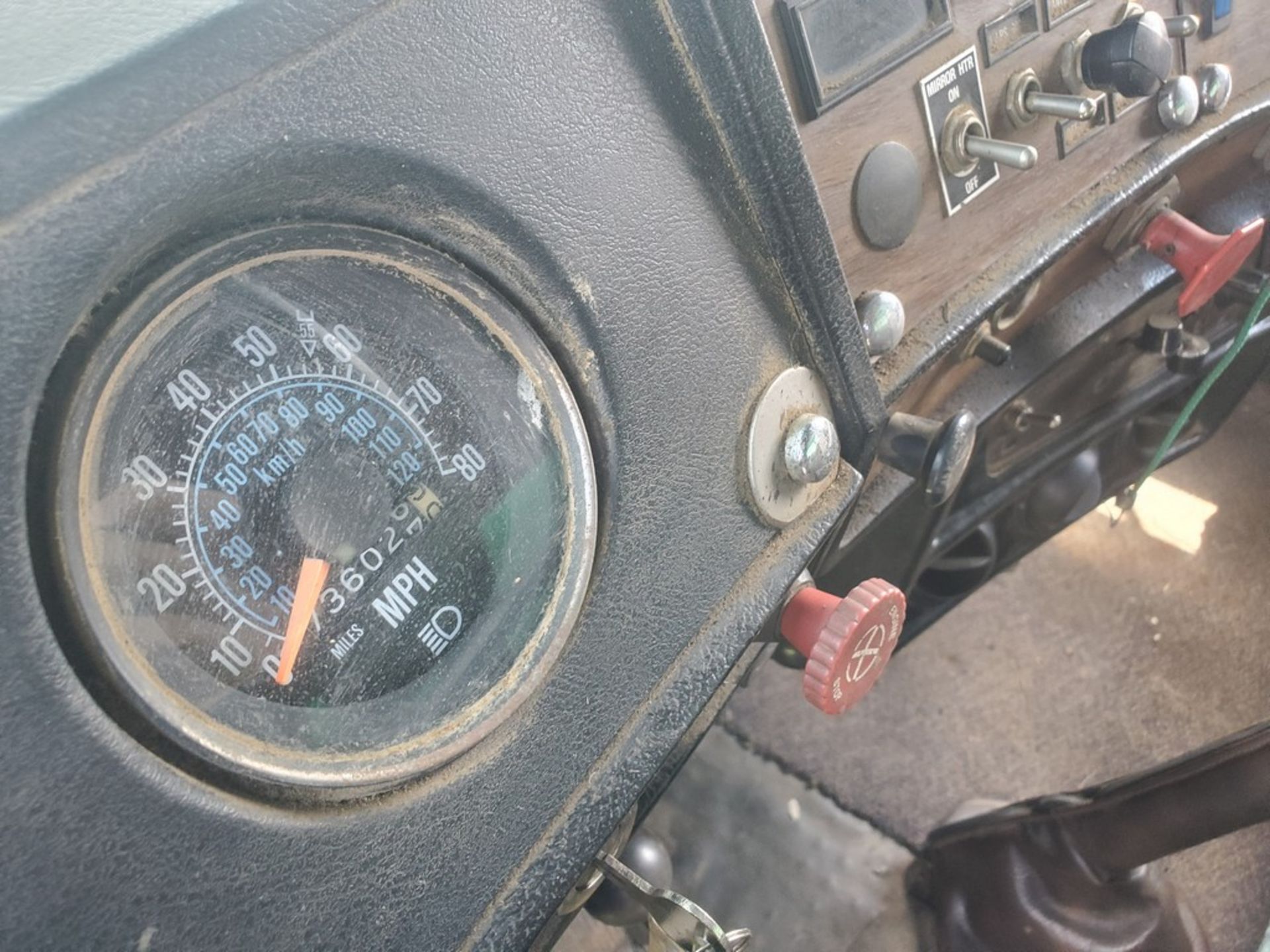 1986 Mack R688ST Manure Truck 'TITLE' - 736,027 Miles on Meter, Tandem Axle, Floaters, Diller 4500 - Image 17 of 53