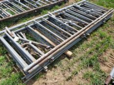 Headlock Panel - 10ft, 3 Head By the Piece x 4 -- Item Located @ 187 Marteeny Rd. Somerset, PA.