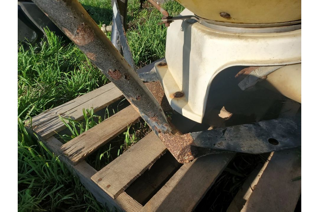 Befco Horn Spreader - 3 point, 540 pto, -- Item Located @ 187 Marteeny Rd. Somerset, PA. 15501, For - Image 12 of 14
