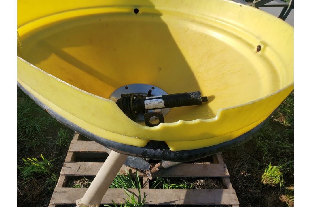 Befco Horn Spreader - 3 point, 540 pto, -- Item Located @ 187 Marteeny Rd. Somerset, PA. 15501, For - Image 8 of 14