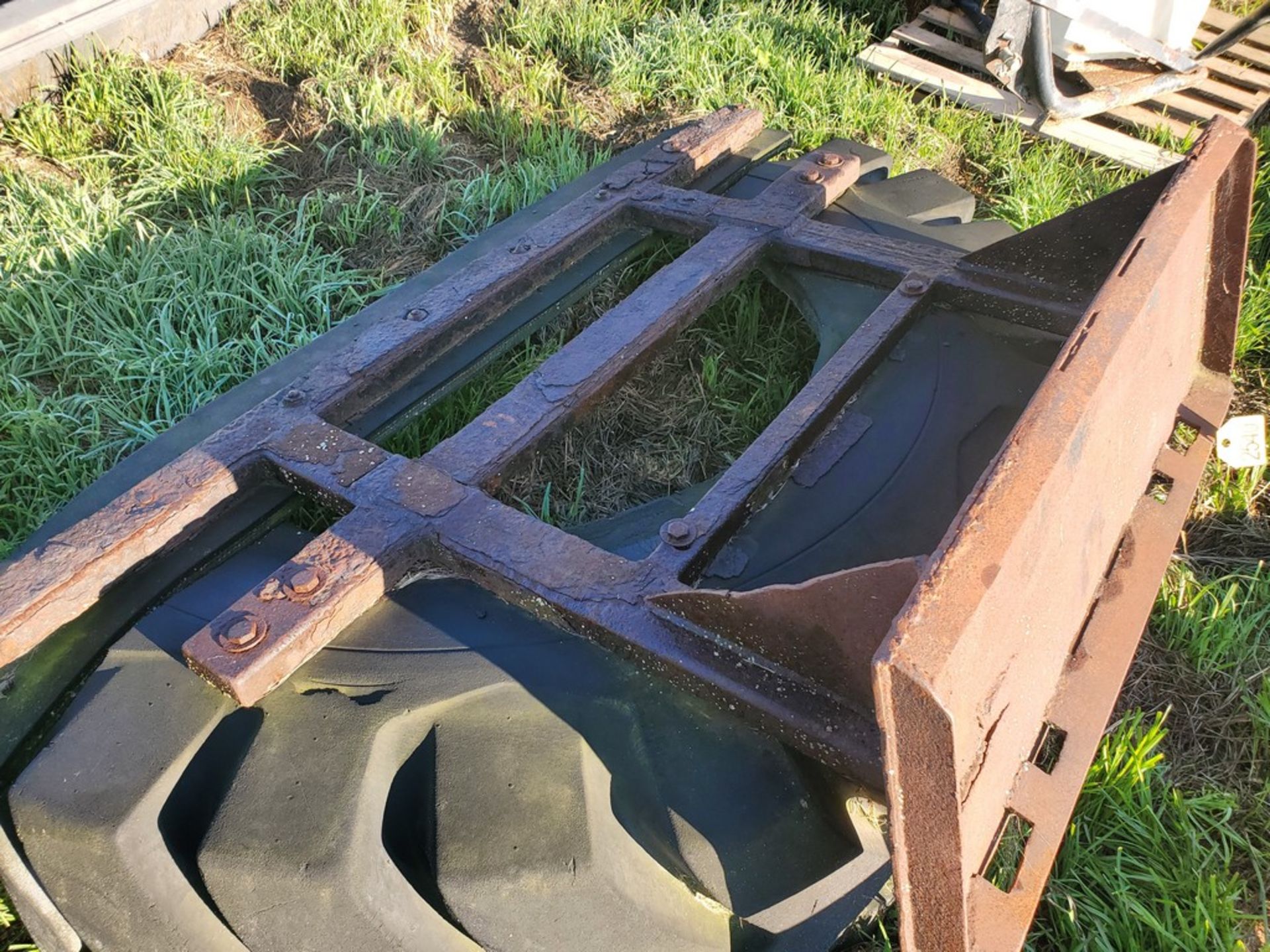 Tire Scraper - 6ft, Universal Quick Attach -- Item Located @ 187 Marteeny Rd. Somerset, PA. 15501, - Image 2 of 9