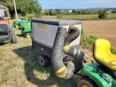 Peco P5830 Lawn Vac Cart 'Runs & Operates'