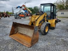 Cat 904B Wheel Loader 'Runs & Operates'
