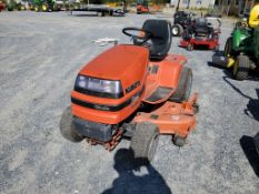 Kubota G1900 Riding Tractor 'Ride & Drive'