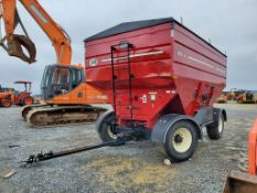 J&M 680/760 Gravity Bin Wagon