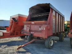 H&S 7+4 Forage Wagon
