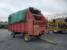 New Holland Crop Carrier 8 Forage Wagon