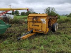 Knight 8018 Manure Spreader