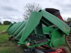 John Deere 893 Corn Head