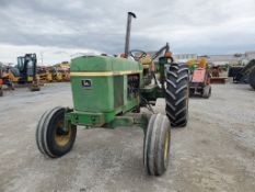 John Deere 2840 Tractor 'Runs & Operates'