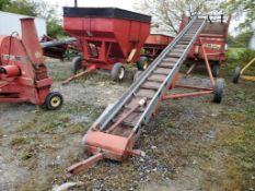 New Idea 177 Elevator