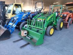 John Deere 770 Compact Loader Tractor 'Package - Ride & Drive'