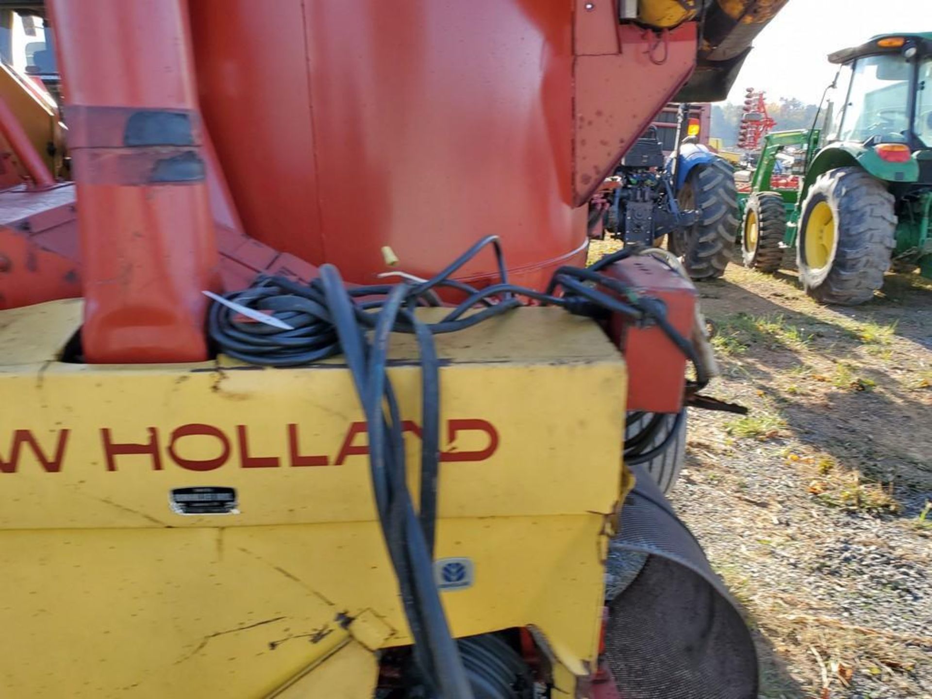 New Holland 358 Grinder Mixer - Image 4 of 35