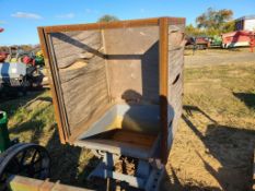 Wright Dumping Hopper