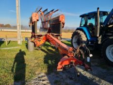 2016 Kuhn MM700 Merger 'Controls in the Office'