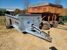 New Idea 3622 Manure Spreader