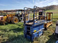 Upright MX19 Scissors Lift 'Runs & Operates'