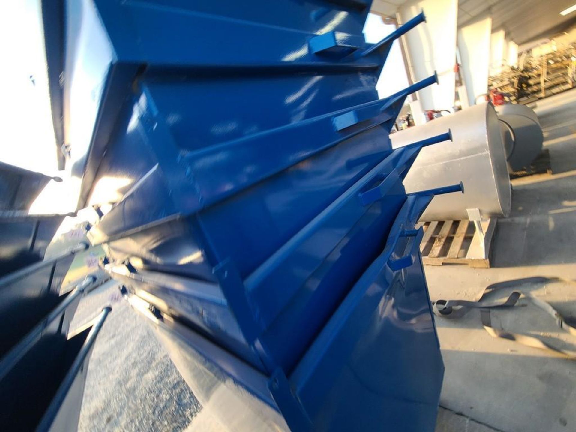 Dumpster On Wheels - Image 14 of 17