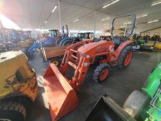 Kubota L3800 Compact Loader Tractor 'Ride & Drive'