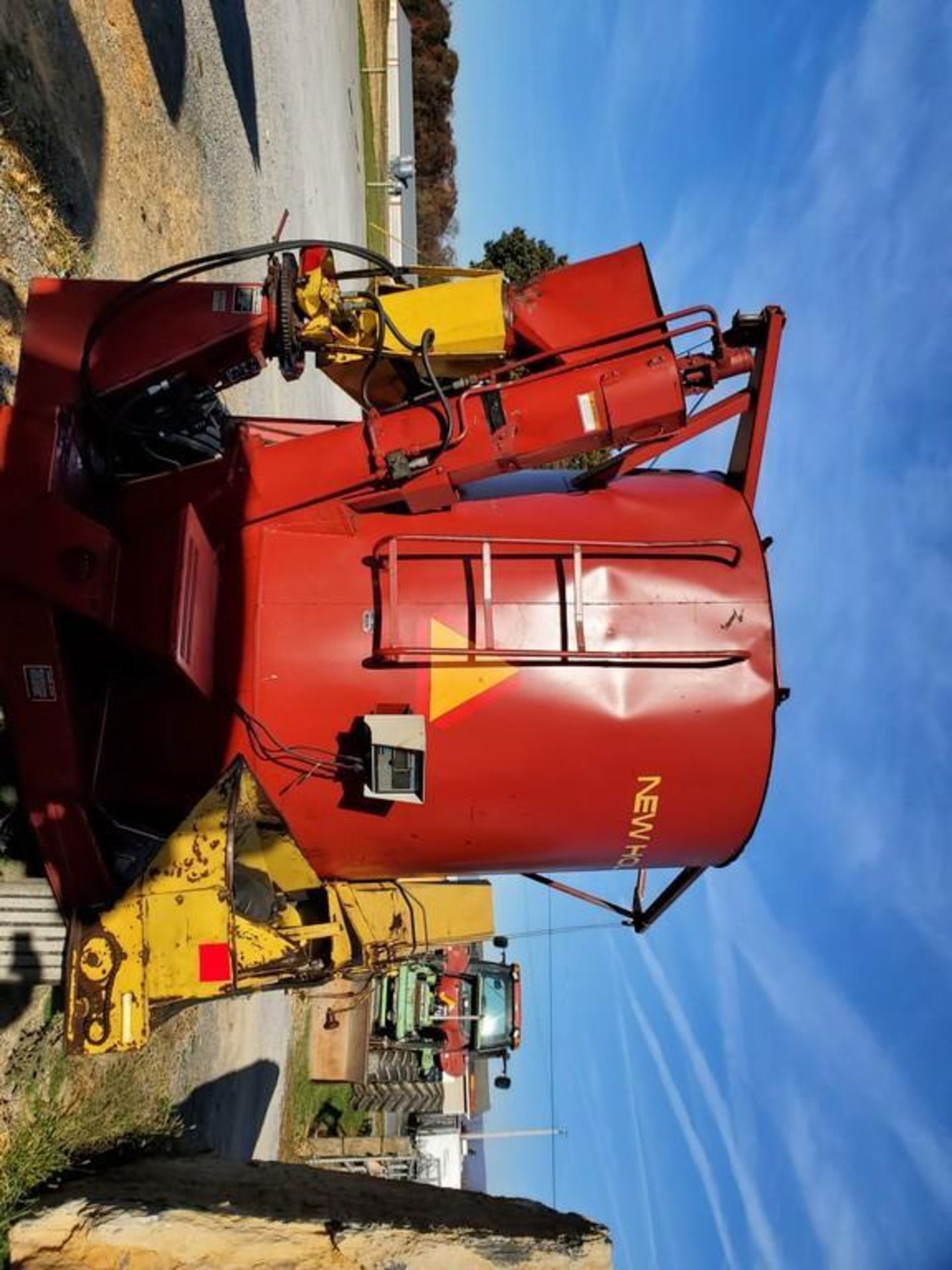 New Holland 358 Grinder Mixer - Image 14 of 35