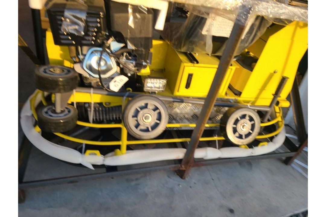 2024 Fland FL2 Ride On Power Trowel 'NEW' - Image 2 of 13