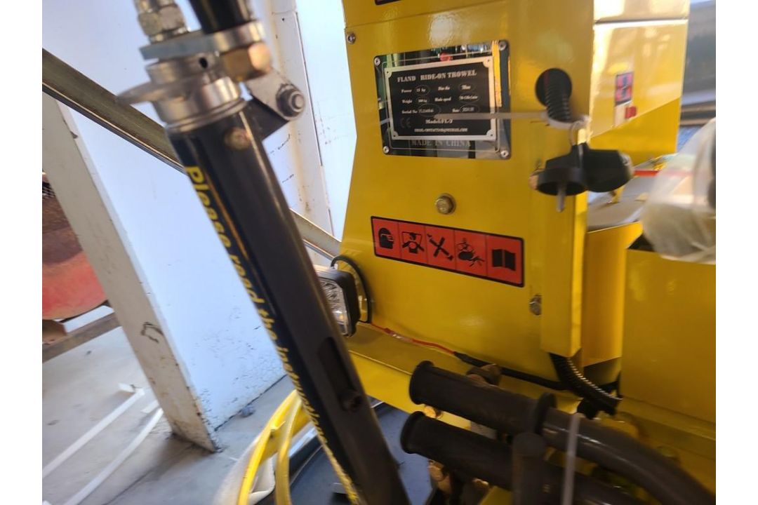 2024 Fland FL2 Ride On Power Trowel 'NEW' - Image 10 of 13