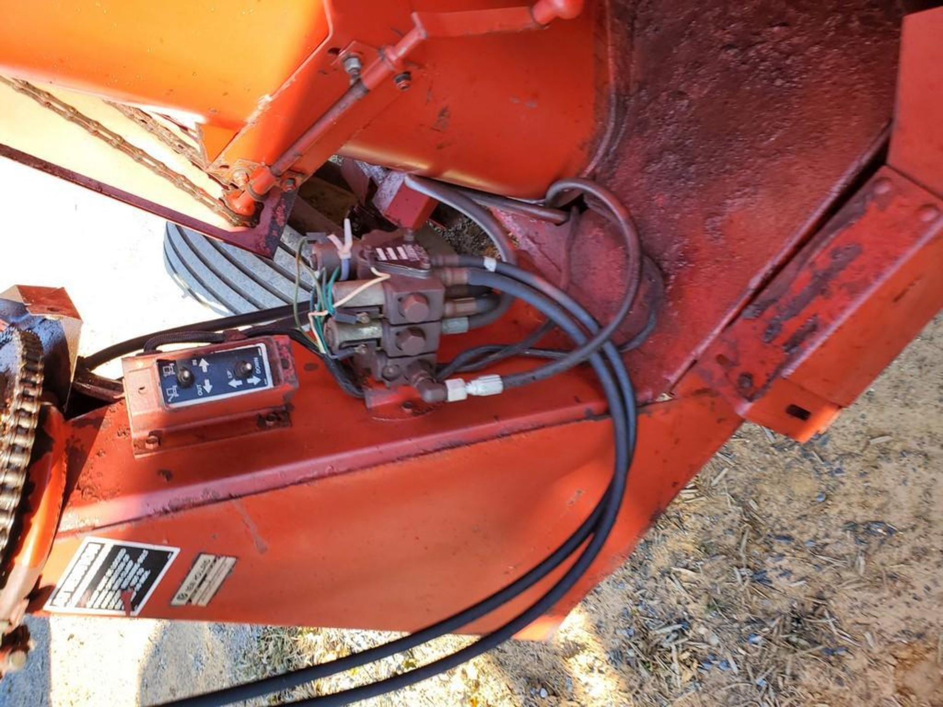 New Holland 358 Grinder Mixer - Image 17 of 35