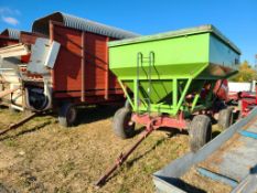 Parker 2600 Gravity Bin Wagon