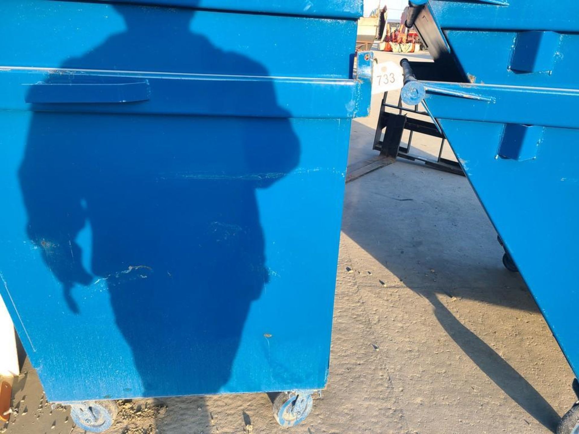 Dumpster On Wheels - Image 2 of 17