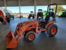 Kubota B2620 Compact Loader Tractor 'Ride & Drive'
